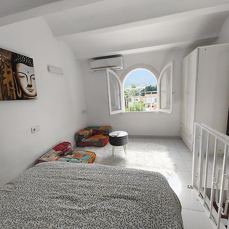 Studio Tipo Loft Con Vista Al Montgo Dénia Exterior foto