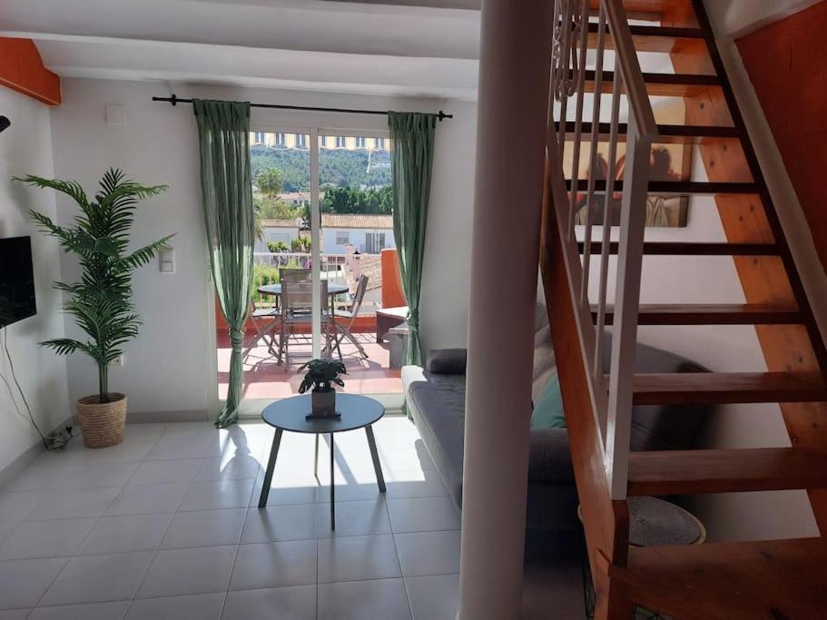 Studio Tipo Loft Con Vista Al Montgo Dénia Exterior foto